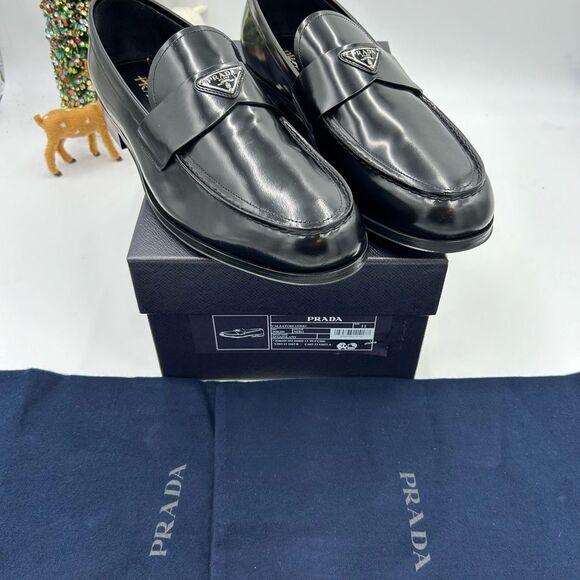 Men’s Prada, leather triangle logo loafers size 11 fits larger made in Italy - Picture 3 of 10